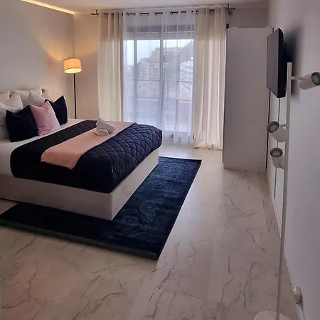 With View Of Monaco Apartman Beausoleil