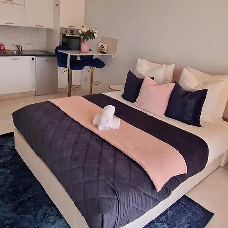 Apartman With View Of Monaco